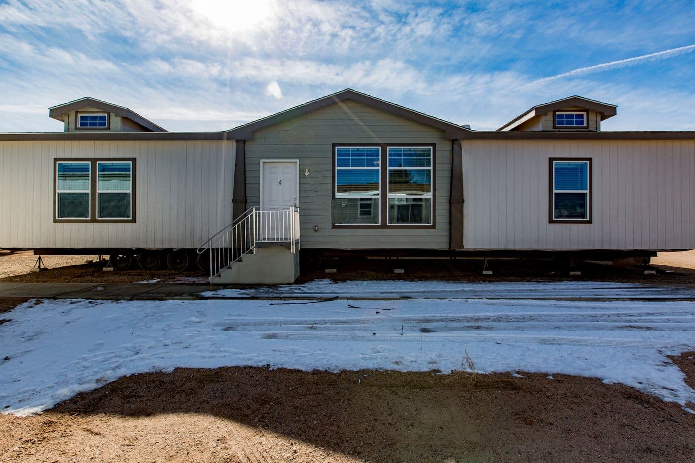 The K2760A Exterior. This Manufactured Mobile Home features 3 bedrooms and 2 baths.