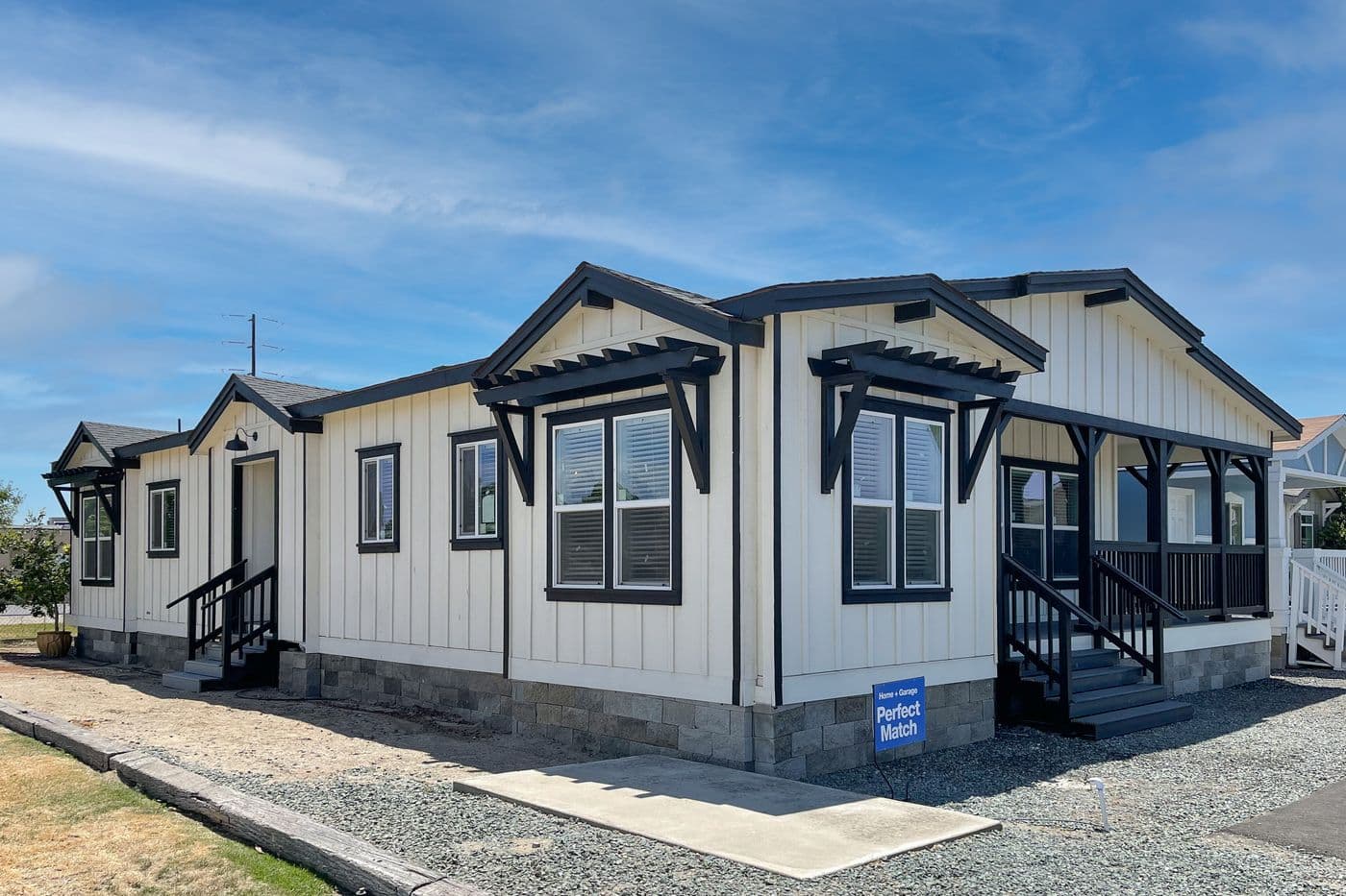 The CORONADO 3760A Exterior. This Manufactured Mobile Home features 3 bedrooms and 2.5 baths.