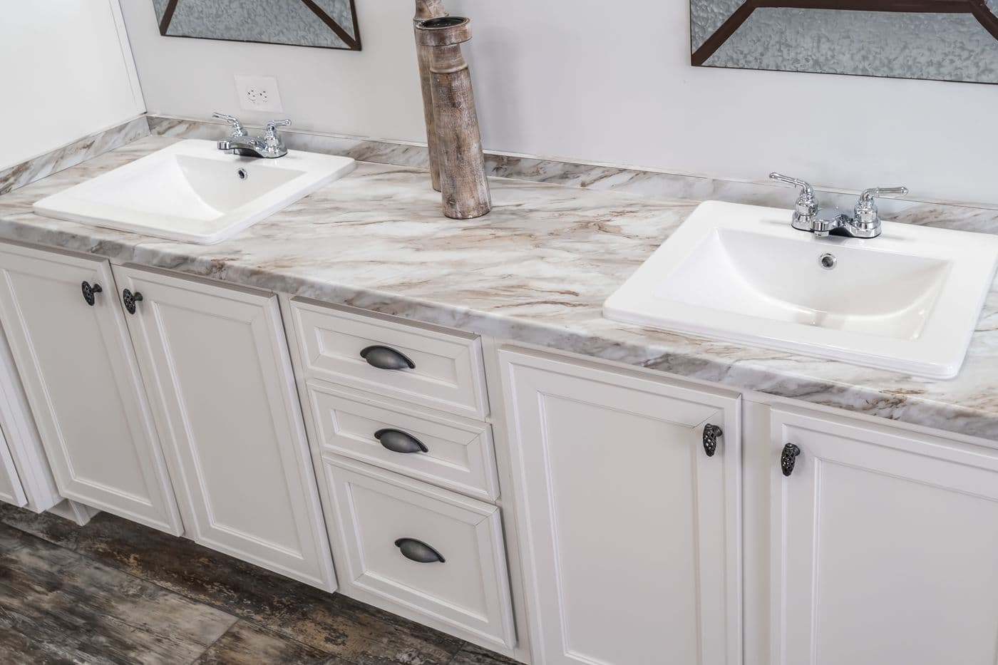 The THE LEAHY Primary Bathroom. This Manufactured Mobile Home features 4 bedrooms and 2 baths.
