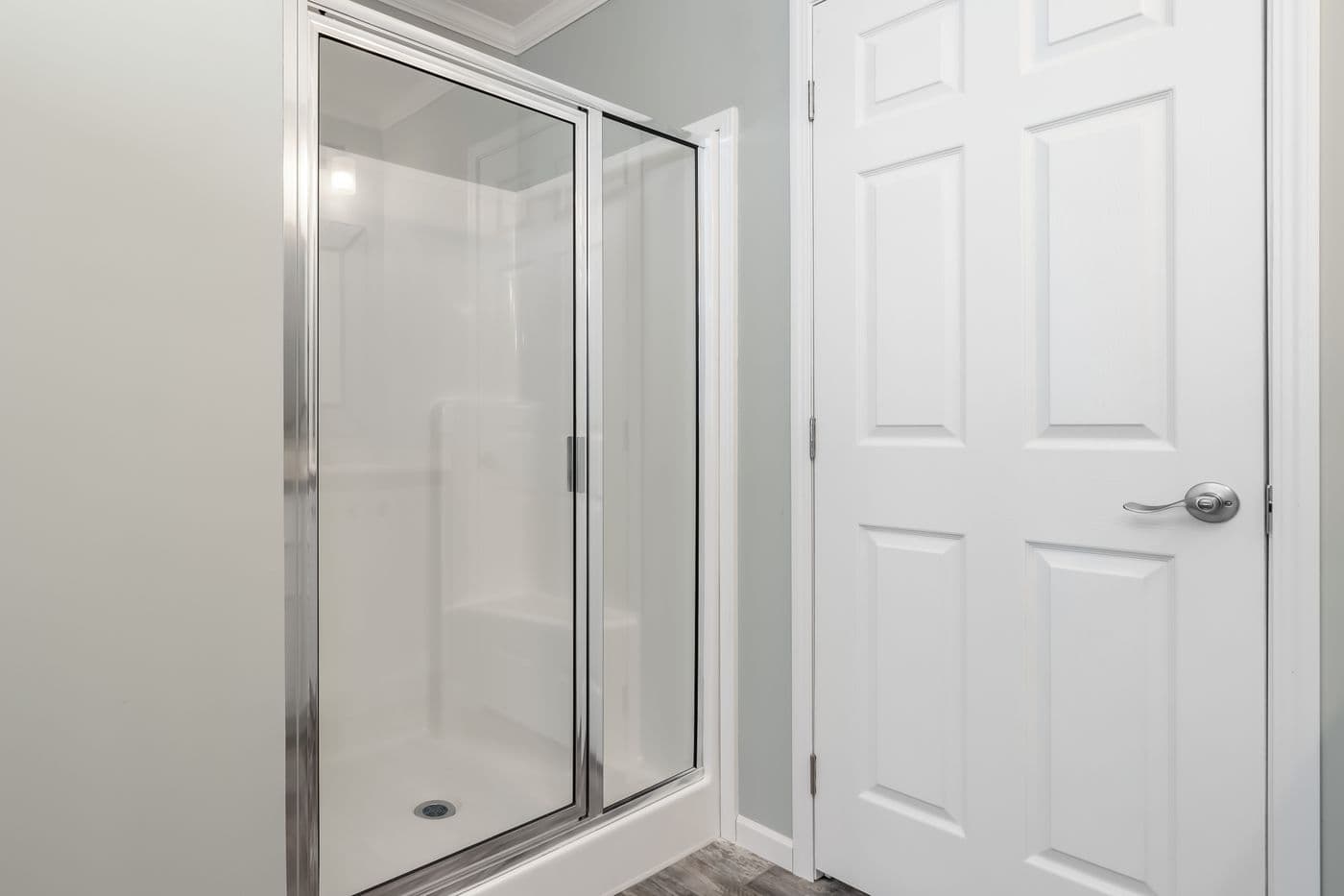 The THE JEFFERSON Primary Bathroom. This Manufactured Mobile Home features 3 bedrooms and 3 baths.