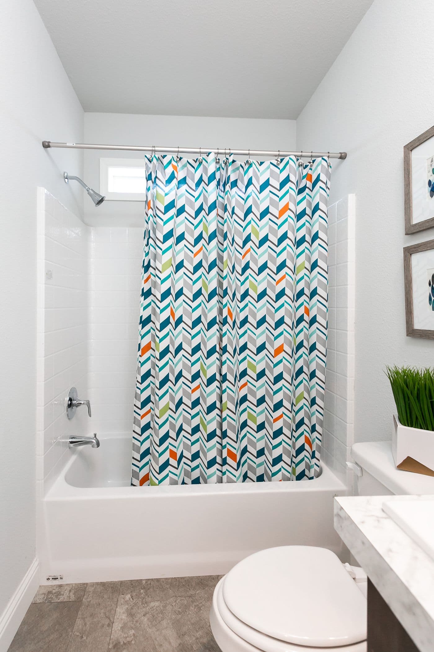 The CORONADO 2458B Guest Bathroom. This Manufactured Mobile Home features 3 bedrooms and 2 baths.