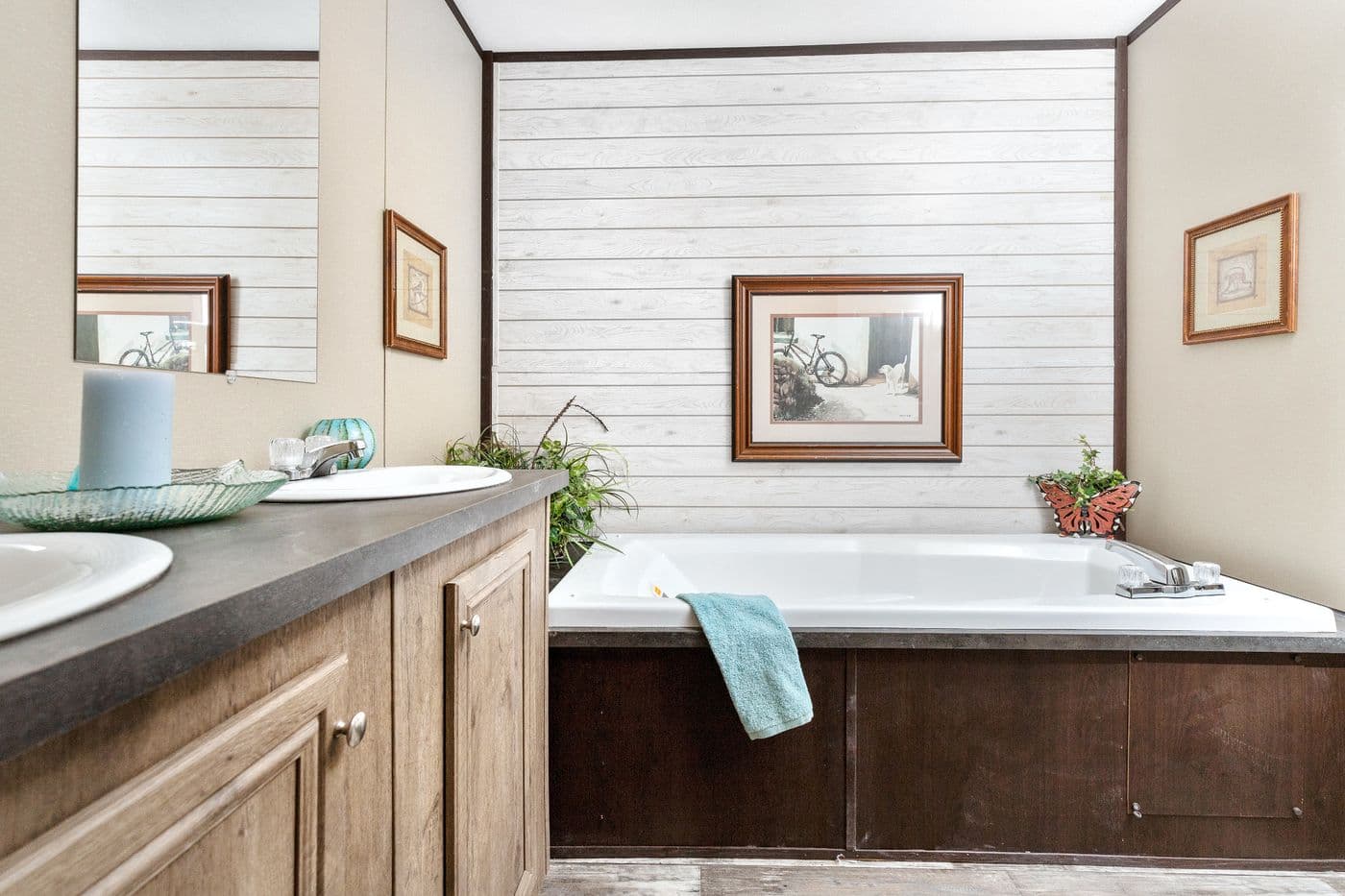 The THE SHERMAN Primary Bathroom. This Manufactured Mobile Home features 3 bedrooms and 2 baths.