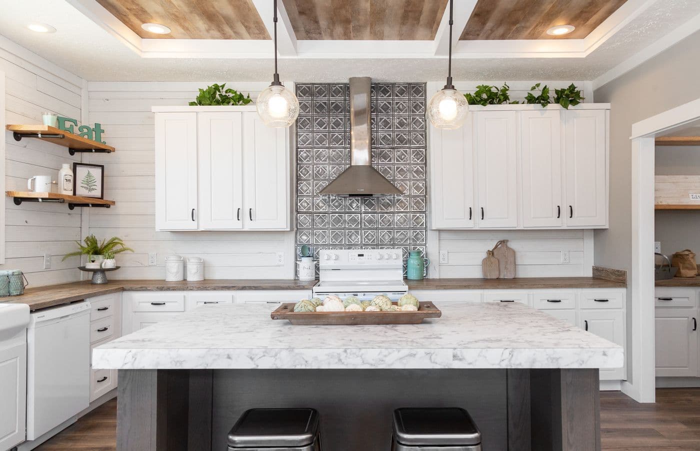 The 1434 CAROLINA "SOUTHERN BELLE" Kitchen. This Manufactured Mobile Home features 3 bedrooms and 2 baths.
