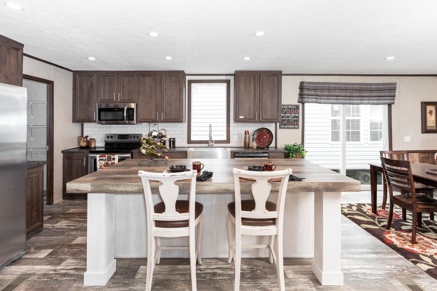 The THE RIVERWAY Kitchen. This Manufactured Mobile Home features 4 bedrooms and 2 baths.