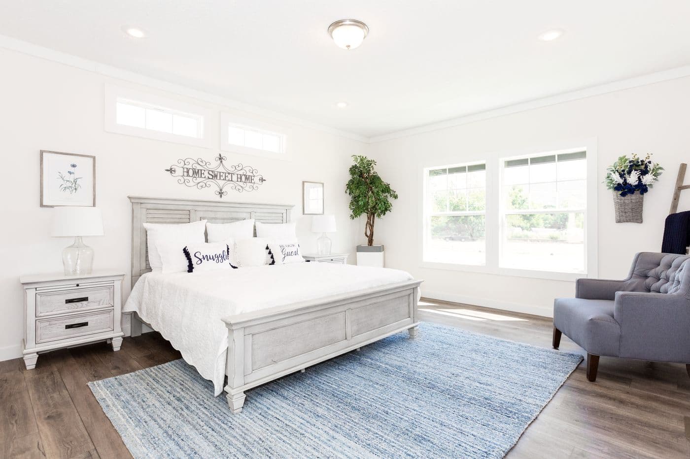 The 1434 CAROLINA "SOUTHERN BELLE" Primary Bedroom. This Manufactured Mobile Home features 3 bedrooms and 2 baths.
