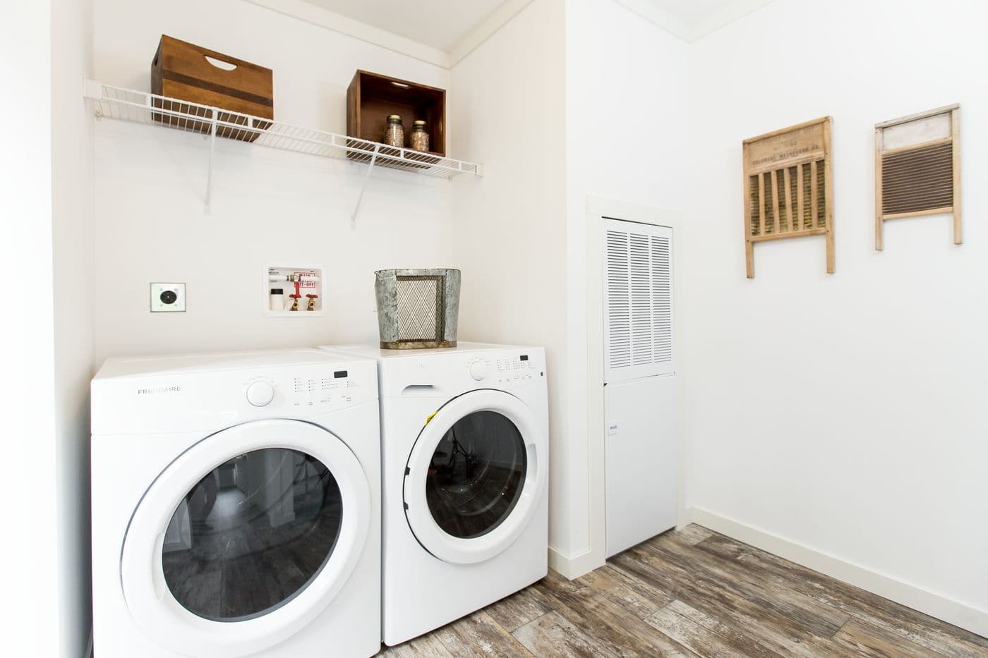 The THE LULABELLE Utility Room. This Manufactured Mobile Home features 4 bedrooms and 3 baths.