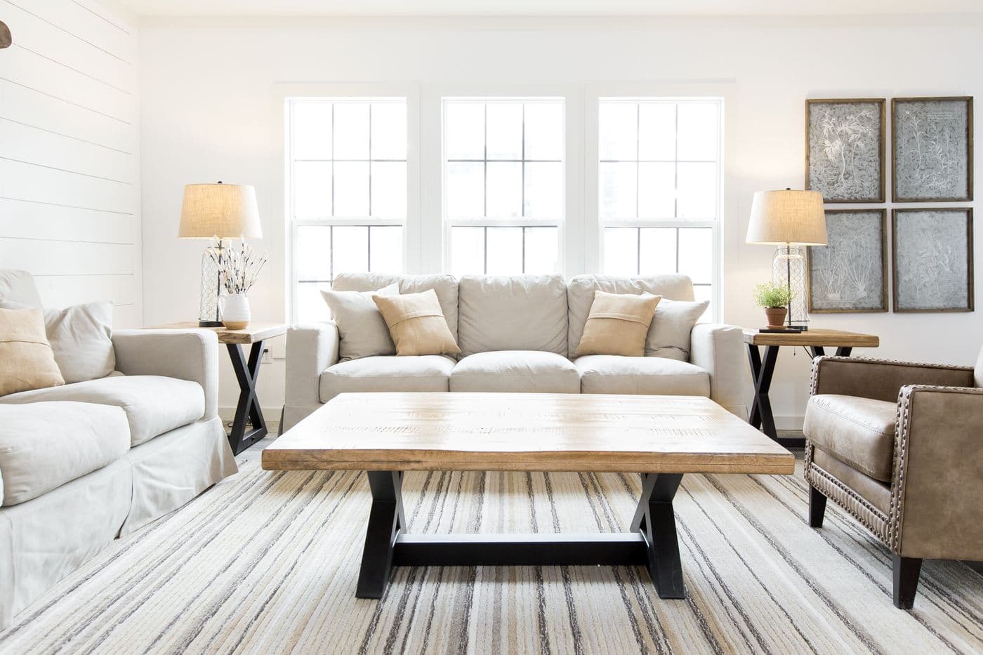 The THE LULABELLE Living Room. This Manufactured Mobile Home features 4 bedrooms and 3 baths.