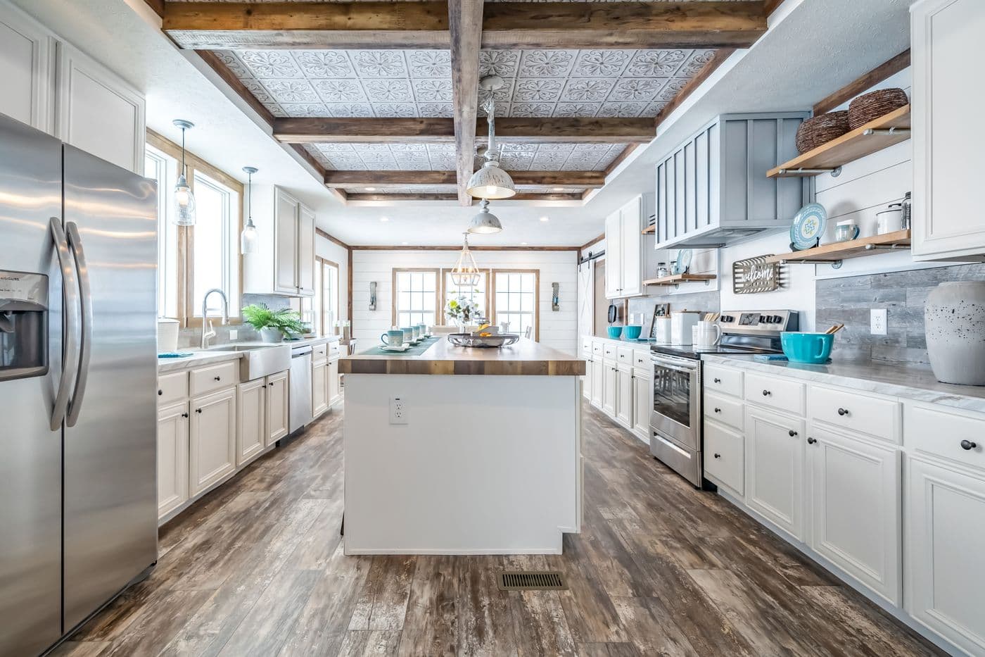 The THE EMMA JEAN Kitchen. This Manufactured Mobile Home features 4 bedrooms and 3 baths.