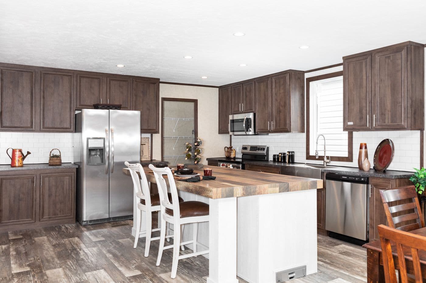 The THE RIVERWAY Kitchen. This Manufactured Mobile Home features 4 bedrooms and 2 baths.