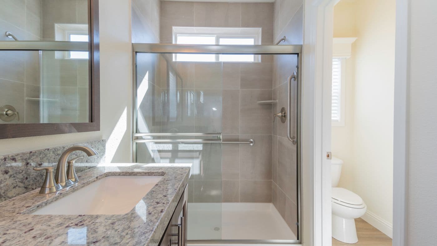 The CORONADO 2456B Primary Bathroom. This Manufactured Mobile Home features 3 bedrooms and 2 baths.