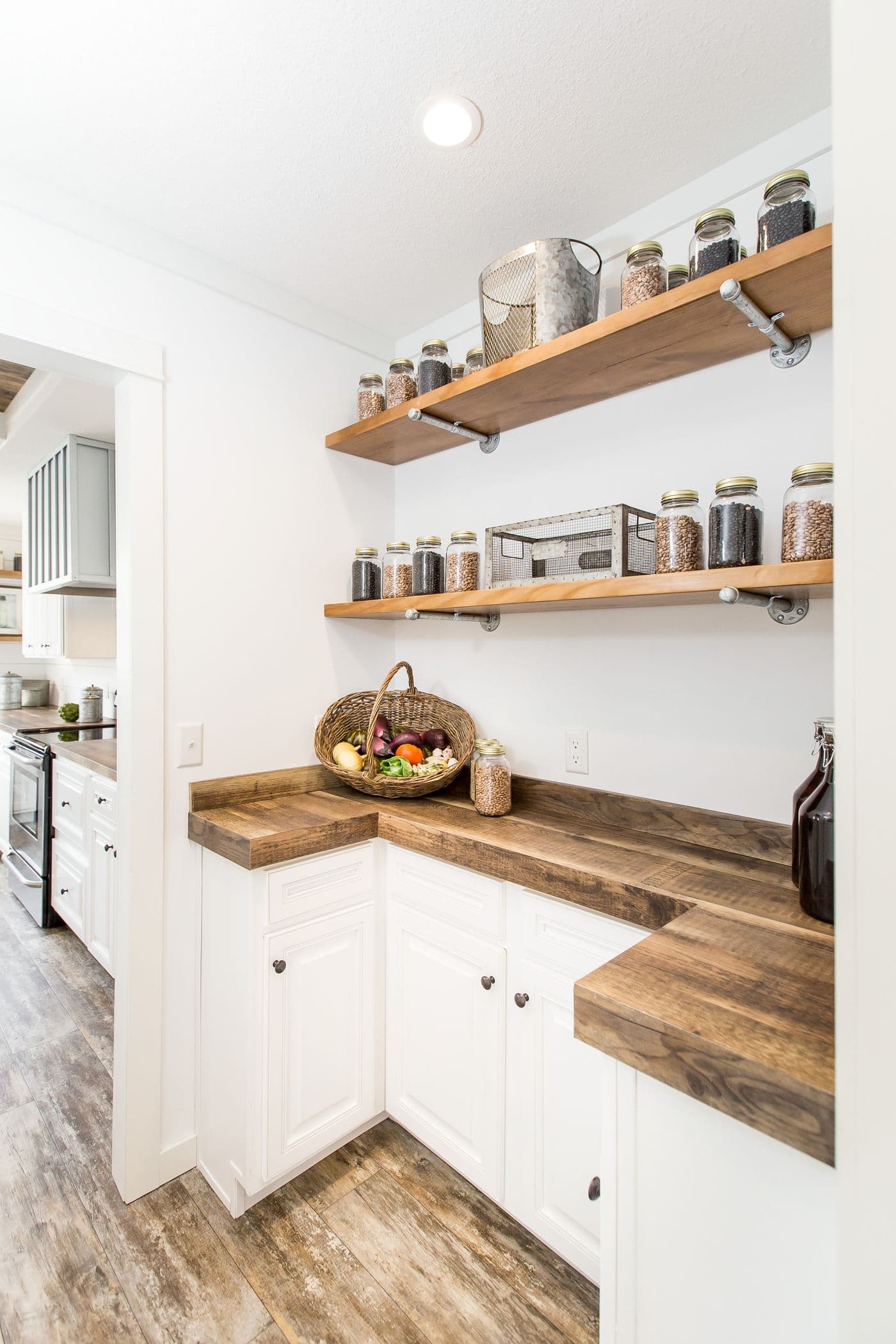 The THE LULABELLE Storage. This Manufactured Mobile Home features 4 bedrooms and 3 baths.