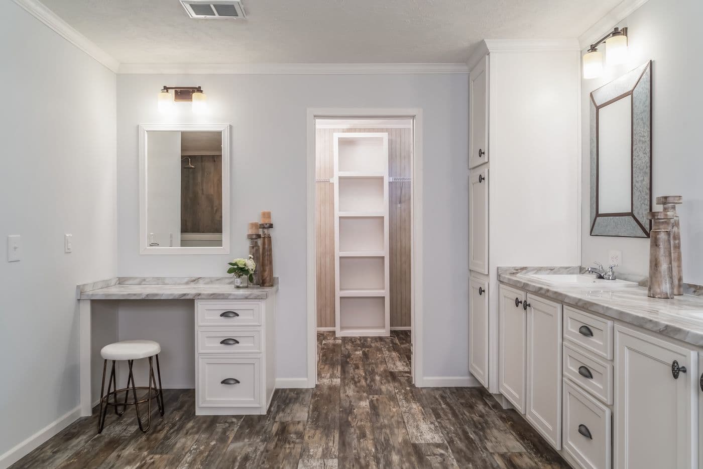 The THE LEAHY Primary Bathroom. This Manufactured Mobile Home features 4 bedrooms and 2 baths.