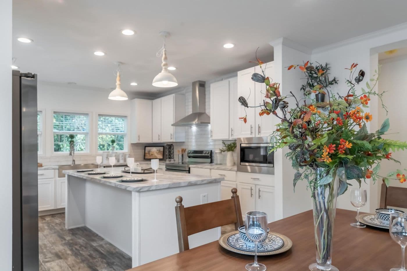 The THE CAROLINA Exterior. This Manufactured Mobile Home features 4 bedrooms and 2 baths.