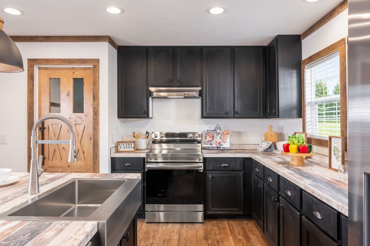 The THE HALSEY Exterior. This Manufactured Mobile Home features 3 bedrooms and 2 baths.