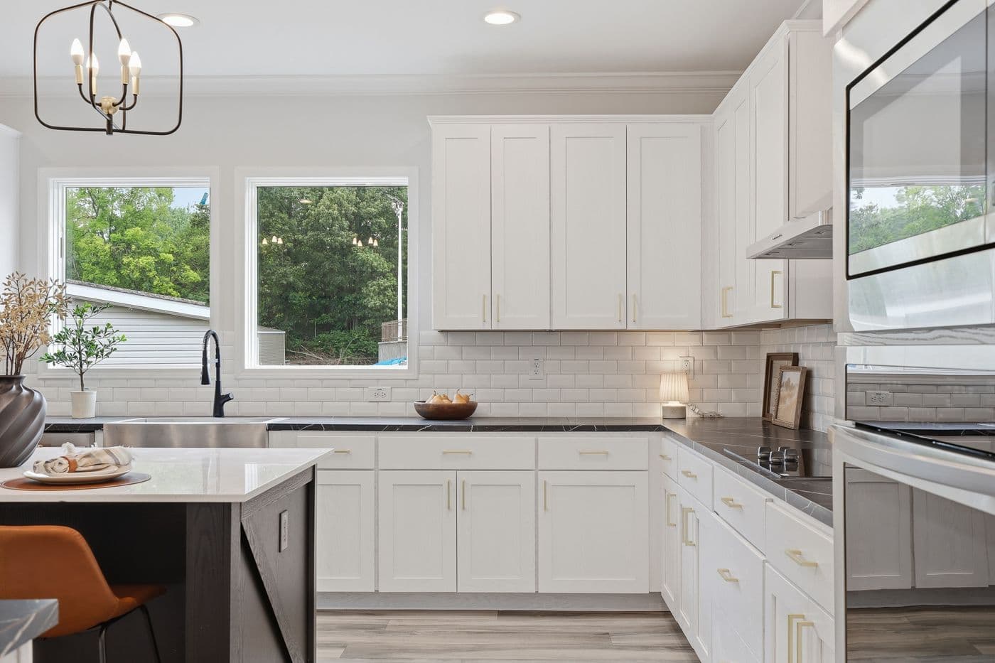 The THE SUMMIT Exterior. This Manufactured Mobile Home features 3 bedrooms and 2 baths.