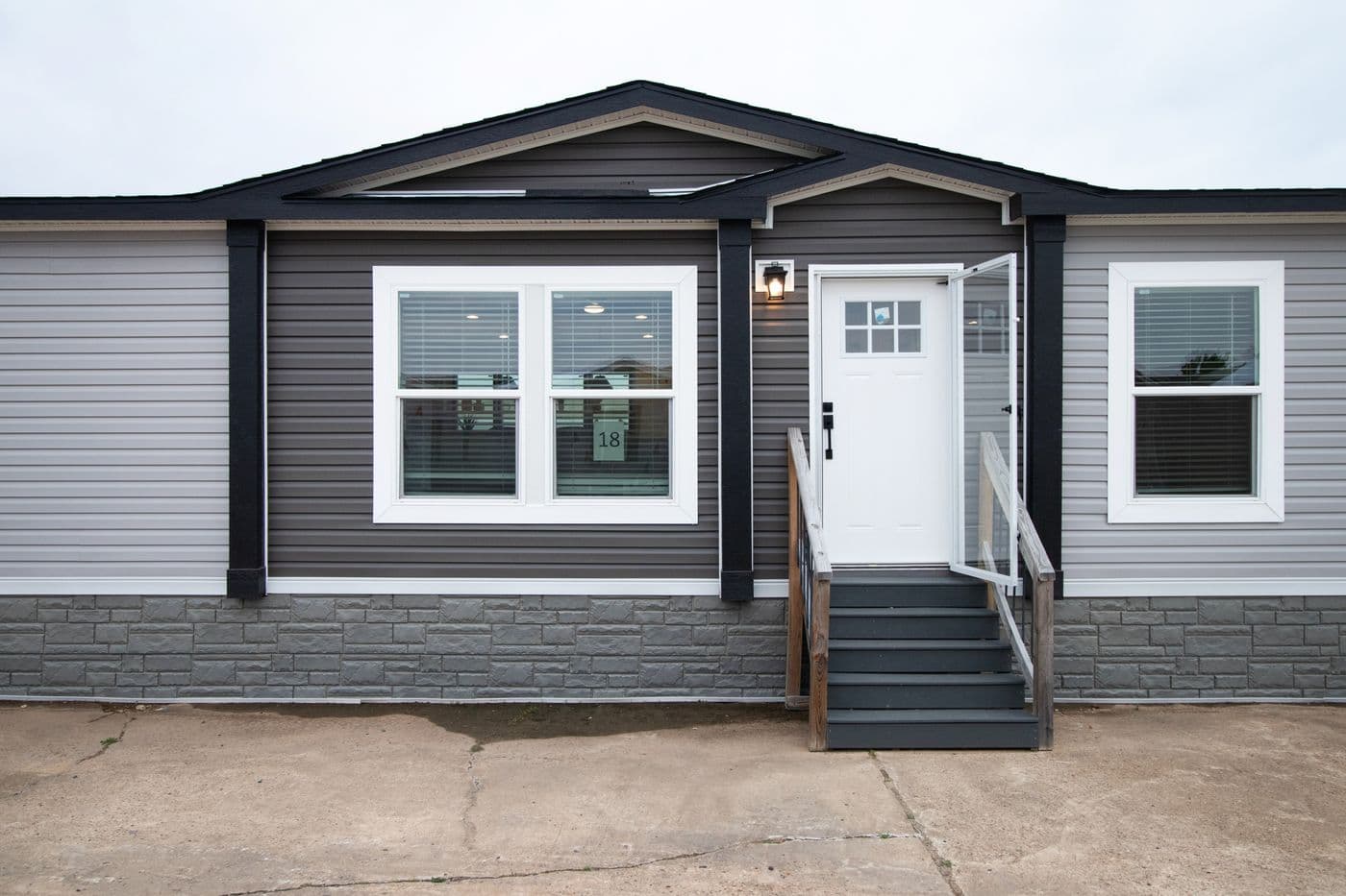 The HERCULES Exterior. This Manufactured Mobile Home features 4 bedrooms and 2 baths.