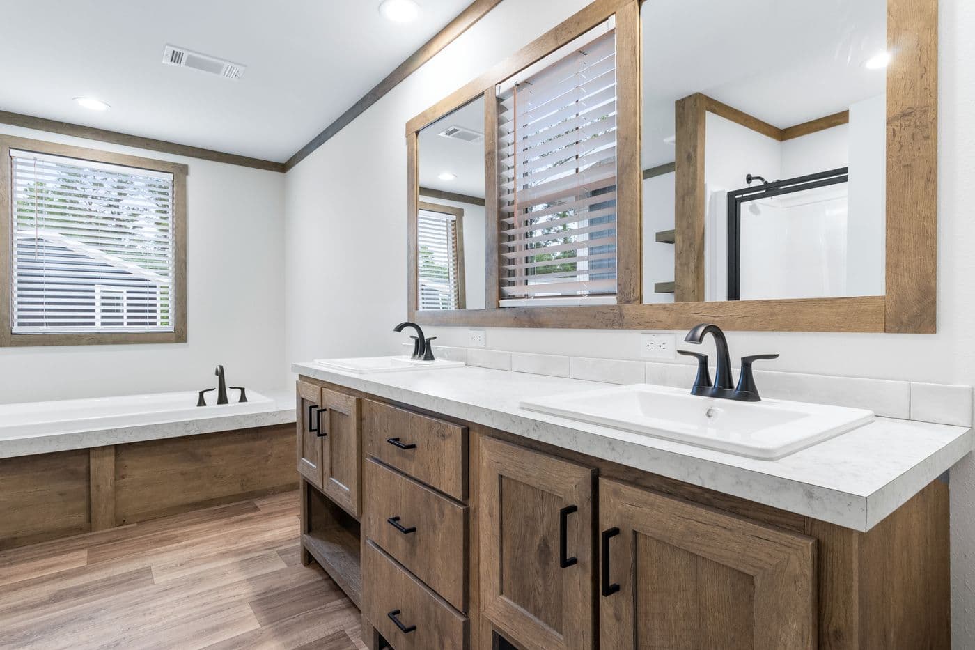 The EMILIE ELITE Exterior. This Manufactured Mobile Home features 3 bedrooms and 2 baths.