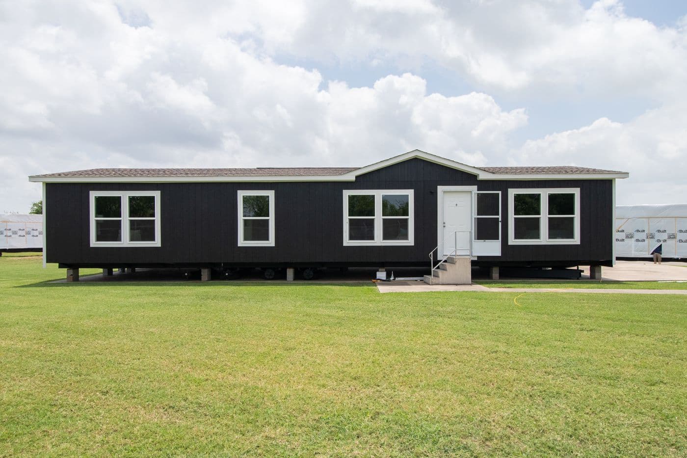 The HAVEN Exterior. This Manufactured Mobile Home features 3 bedrooms and 2 baths.