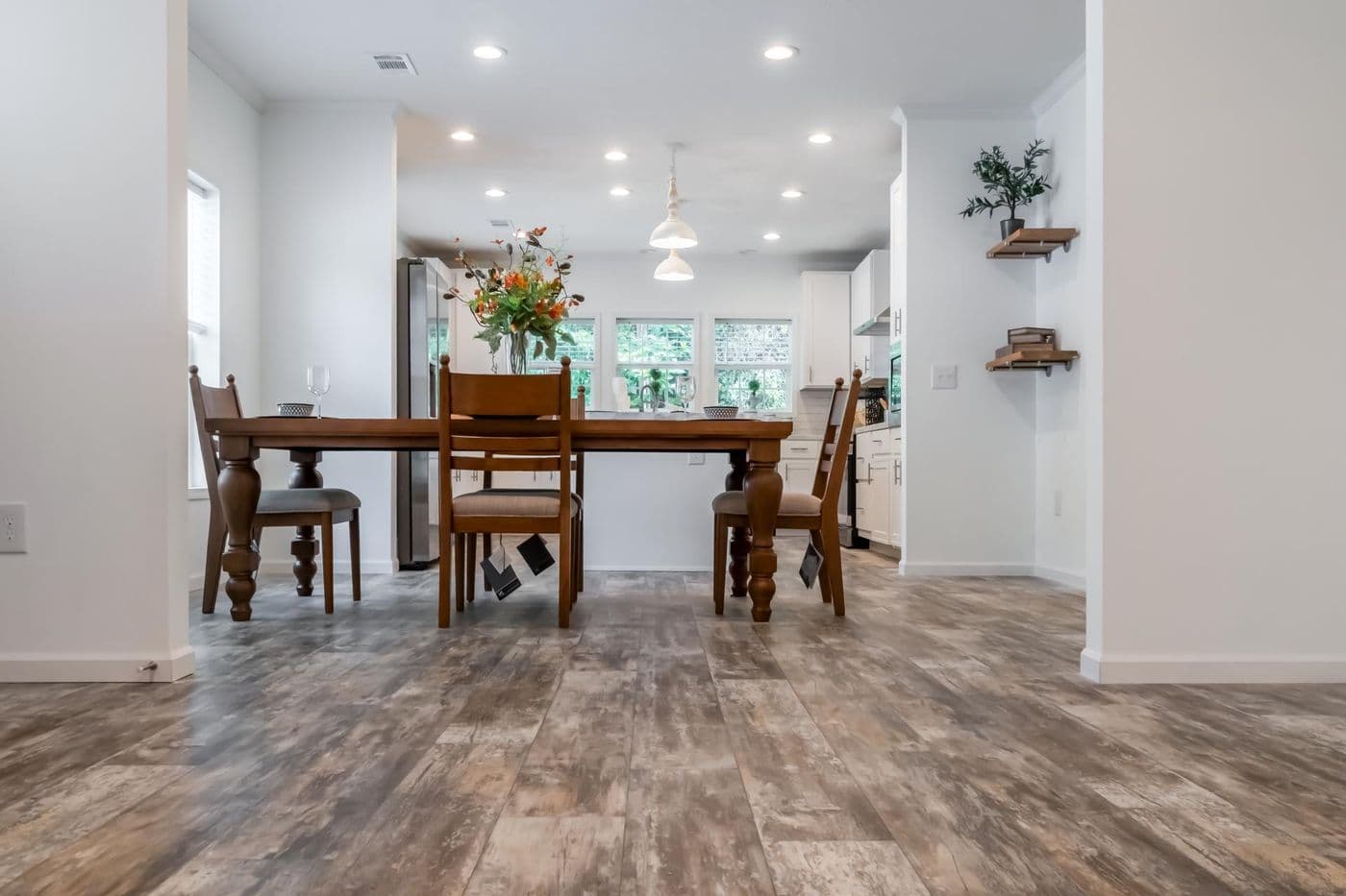 The THE CAROLINA Exterior. This Manufactured Mobile Home features 4 bedrooms and 2 baths.