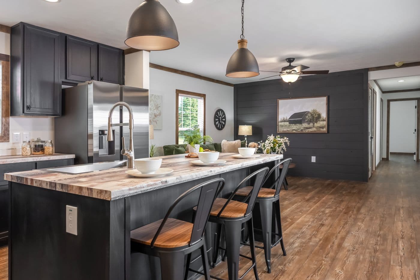 The THE HALSEY Exterior. This Manufactured Mobile Home features 3 bedrooms and 2 baths.