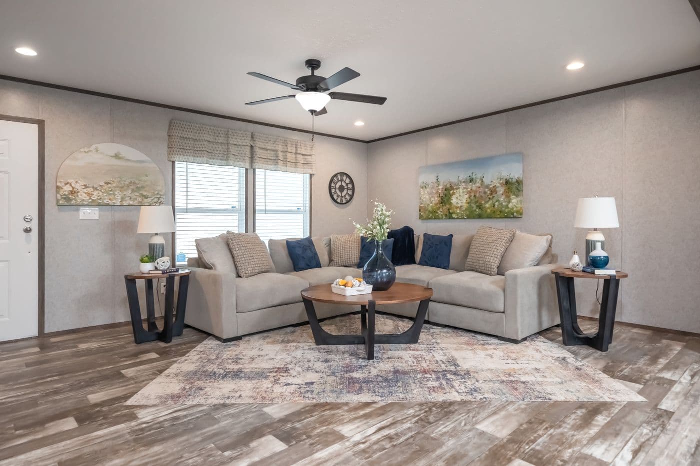 The LOCKLEAR Exterior. This Manufactured Mobile Home features 4 bedrooms and 2 baths.