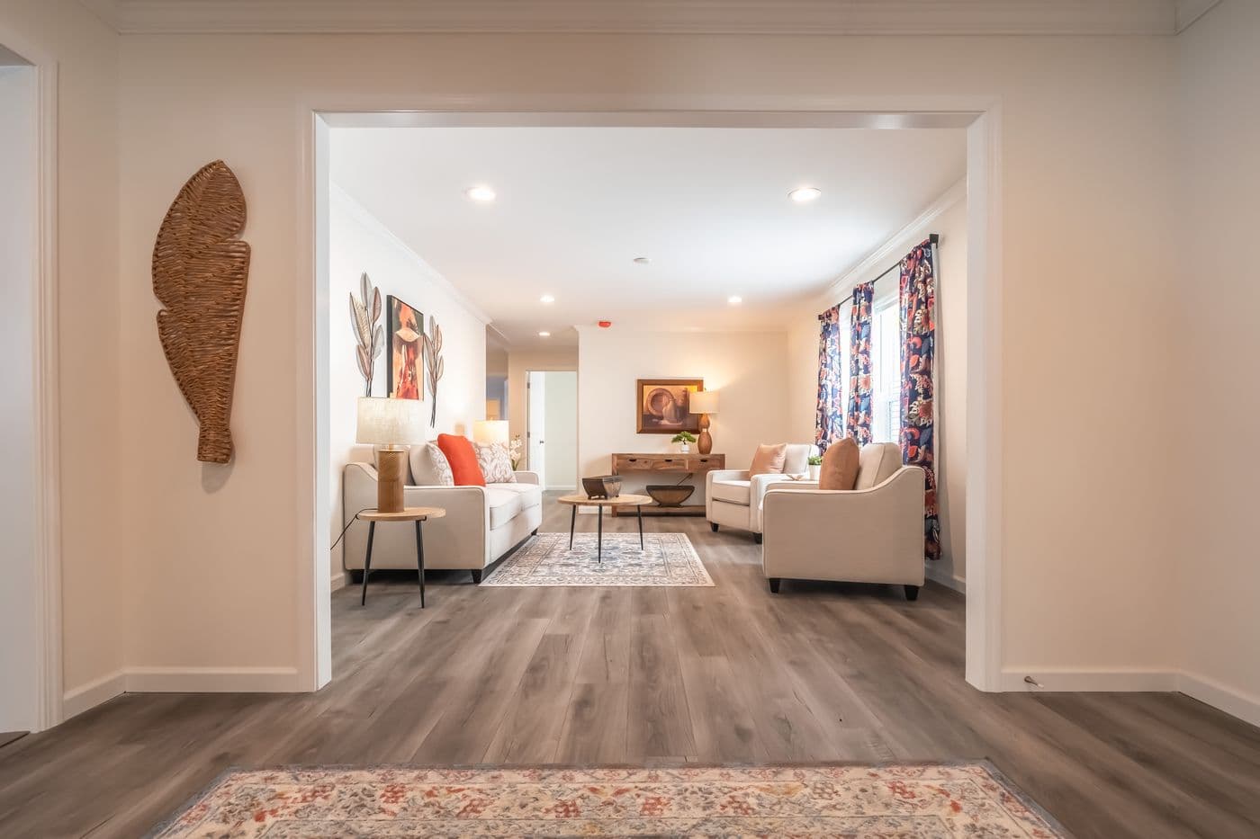 The 4220 "ATLANTIC" 7228 Foyer. This Manufactured Mobile Home features 3 bedrooms and 2 baths.