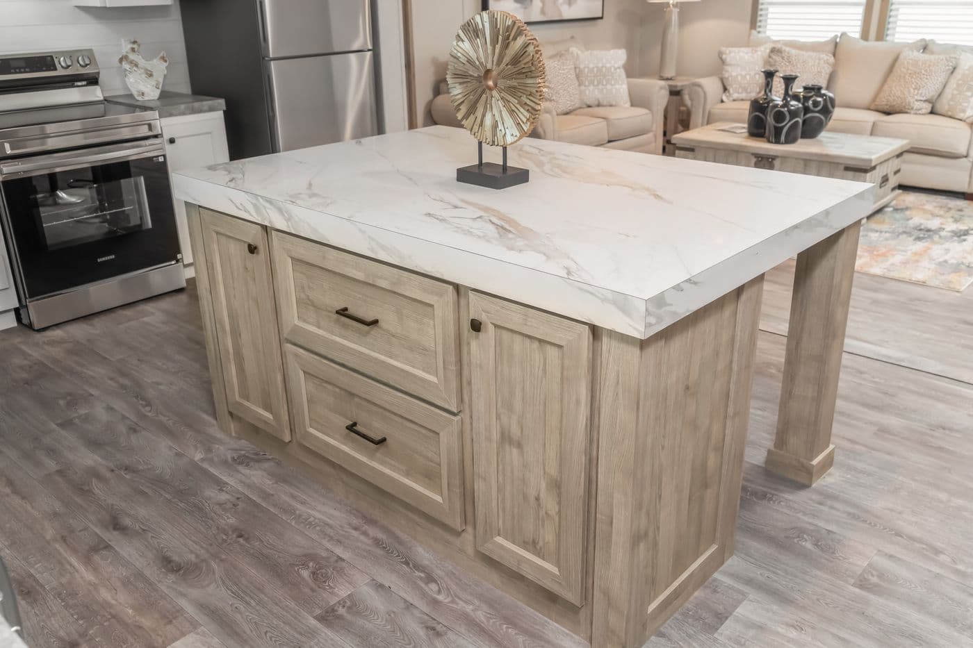 The PT 78 Kitchen. This Manufactured Mobile Home features 3 bedrooms and 2 baths.