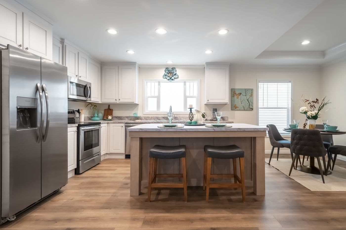 The 4210 "CAROLINA" 5628 Kitchen. This Manufactured Mobile Home features 3 bedrooms and 2 baths.