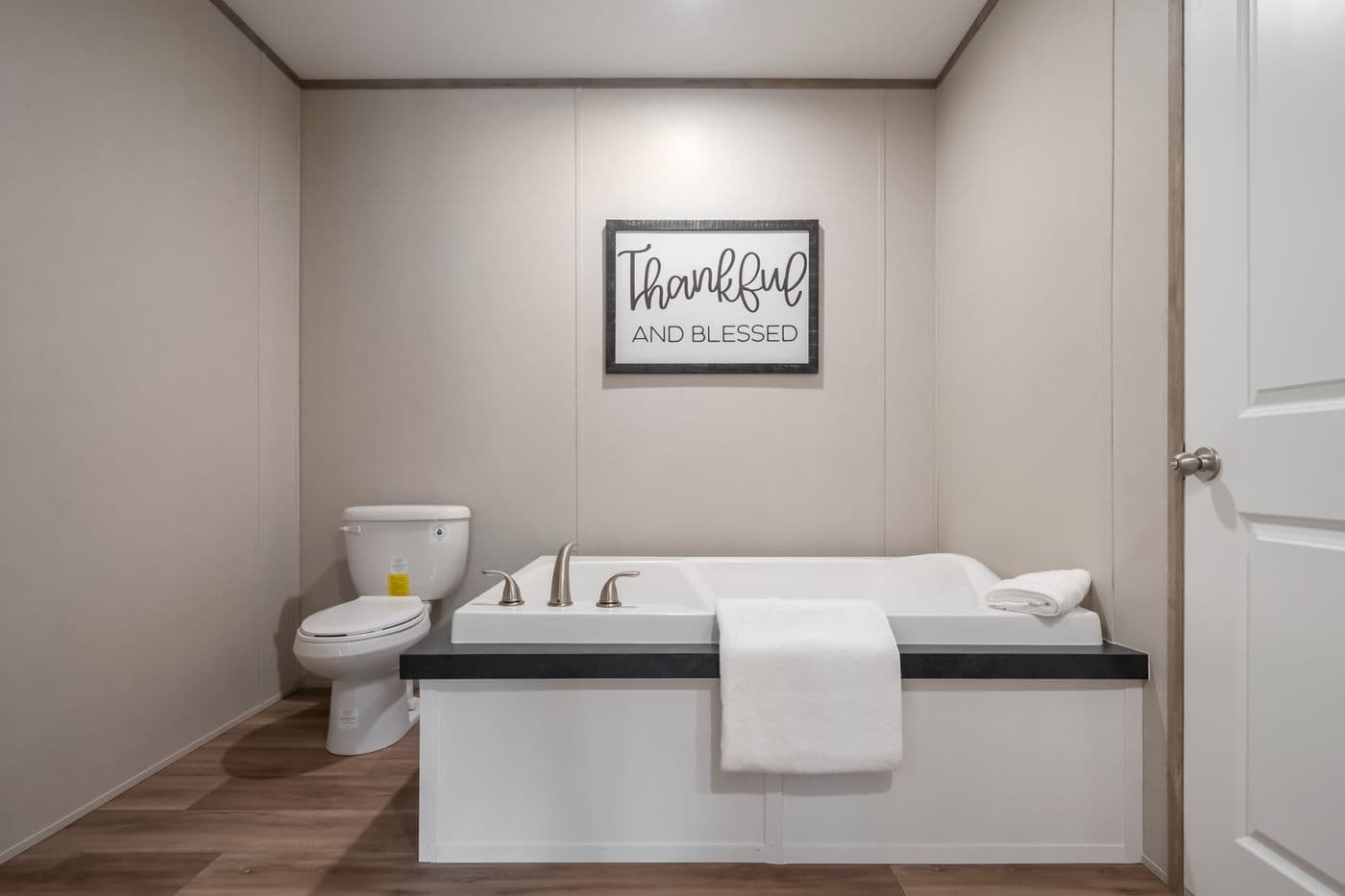 The VISTA Primary Bathroom. This Manufactured Mobile Home features 3 bedrooms and 2 baths.