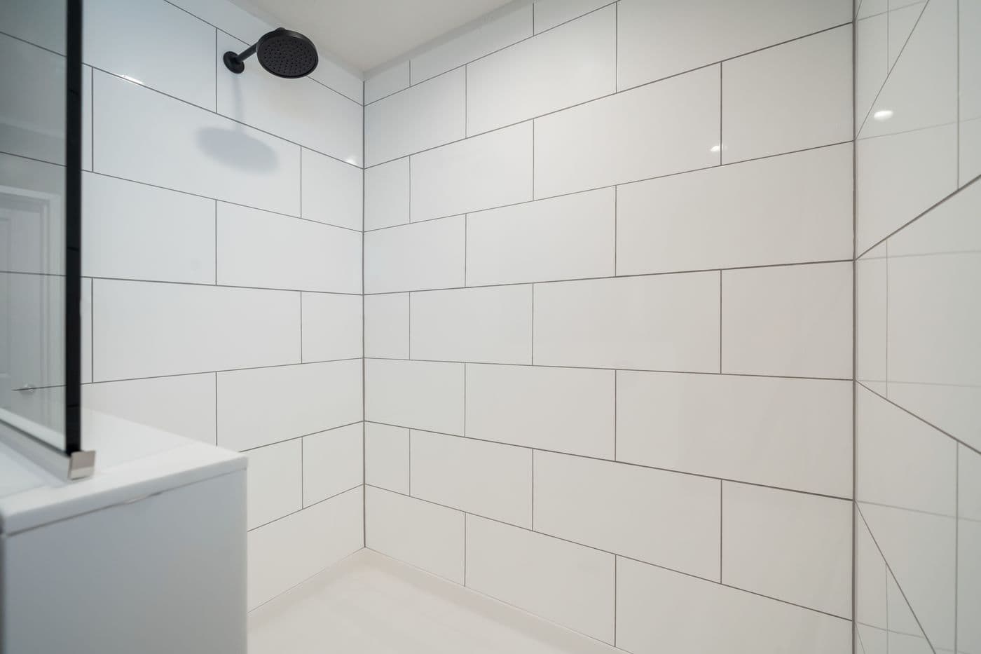 The ISLAND BREEZE Primary Bathroom. This Manufactured Mobile Home features 3 bedrooms and 2 baths.