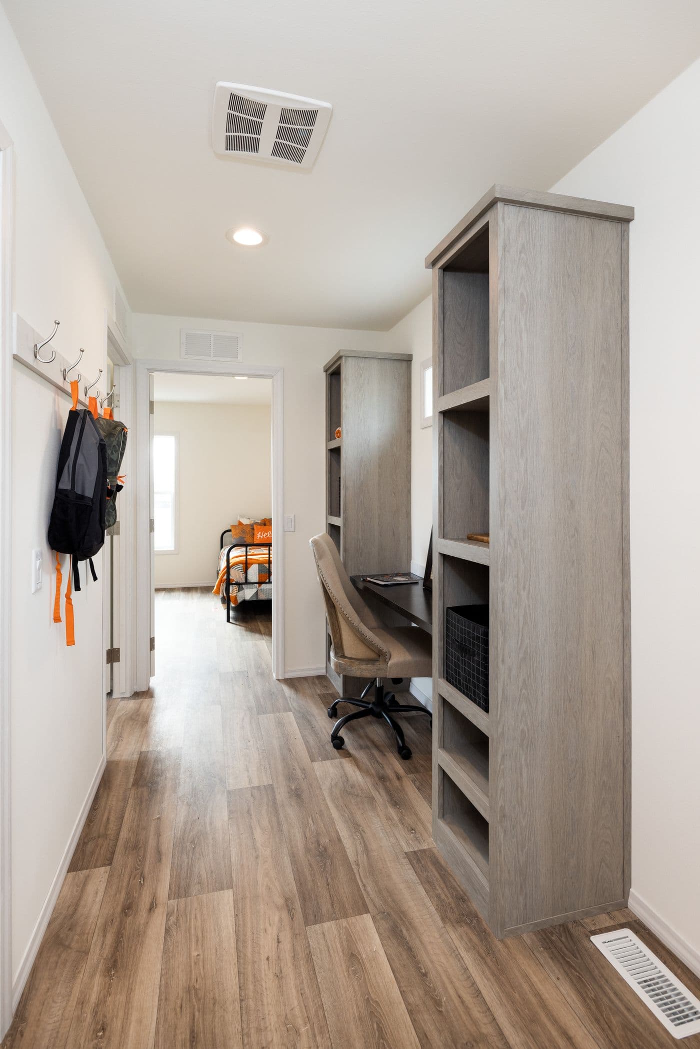 The RAMSEY 216-2 Study Nook. This Manufactured Mobile Home features 3 bedrooms and 2 baths.