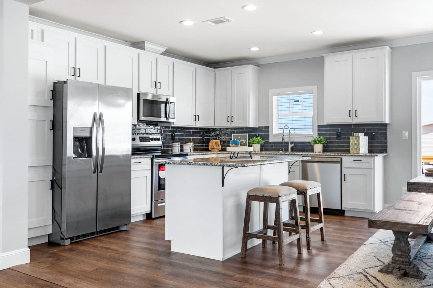 The EL CAPITAN Kitchen. This Manufactured Mobile Home features 3 bedrooms and 2 baths.