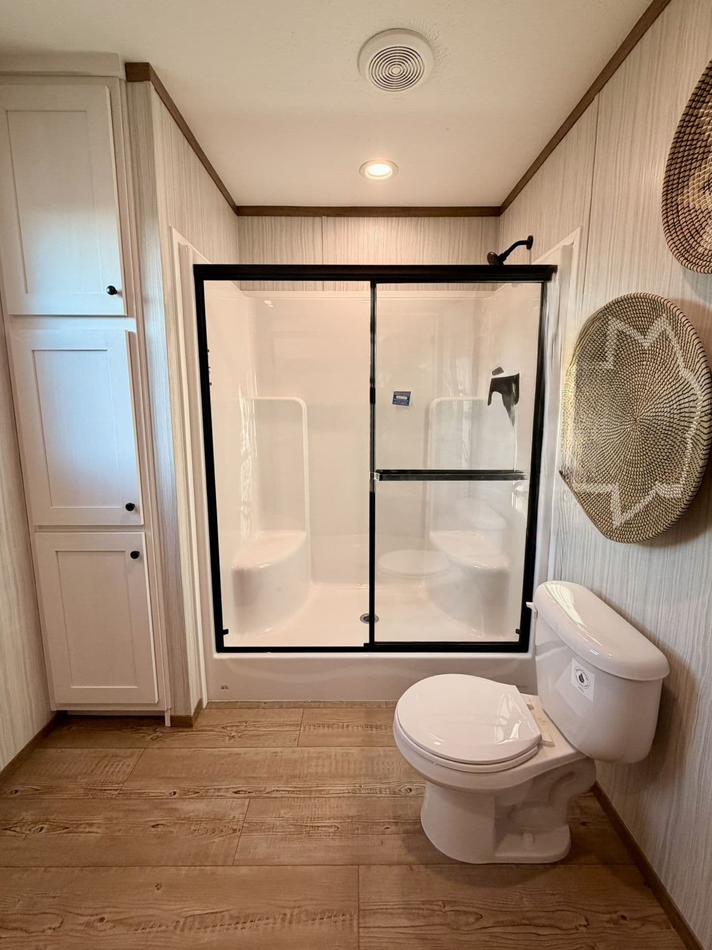 The BERYL Primary Bathroom. This Manufactured Mobile Home features 3 bedrooms and 2 baths.