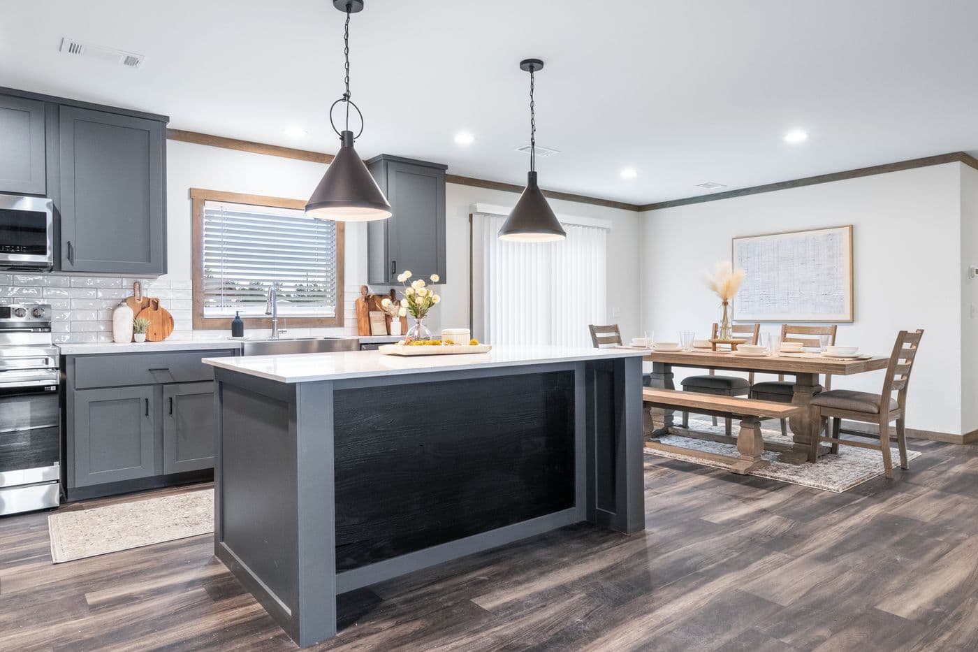 The EVERETT ELITE Kitchen. This Manufactured Mobile Home features 4 bedrooms and 3 baths.