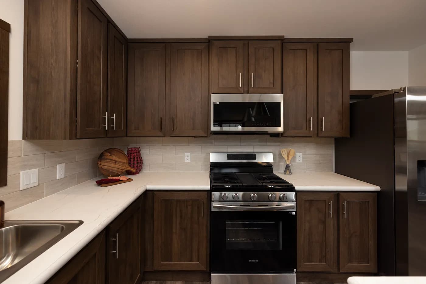 The RAMSEY 75 Kitchen. This Manufactured Mobile Home features 4 bedrooms and 2 baths.