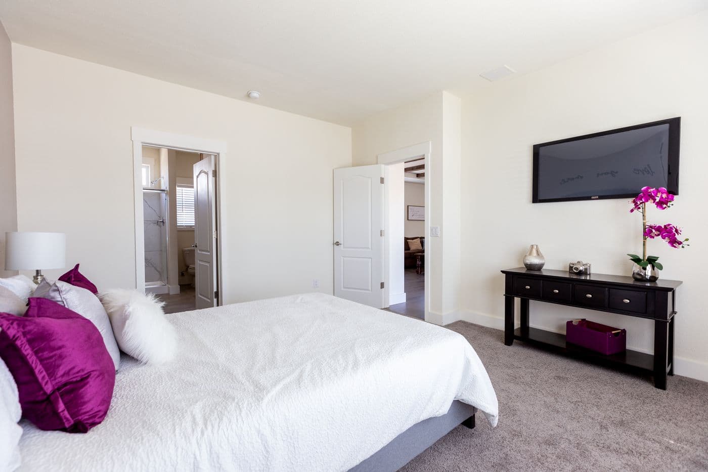The CORONADO 24563C Primary Bedroom. This Manufactured Mobile Home features 3 bedrooms and 2 baths.
