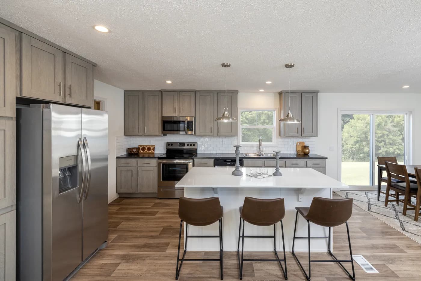 The ROOSEVELT Kitchen. This Manufactured Mobile Home features 3 bedrooms and 2 baths.