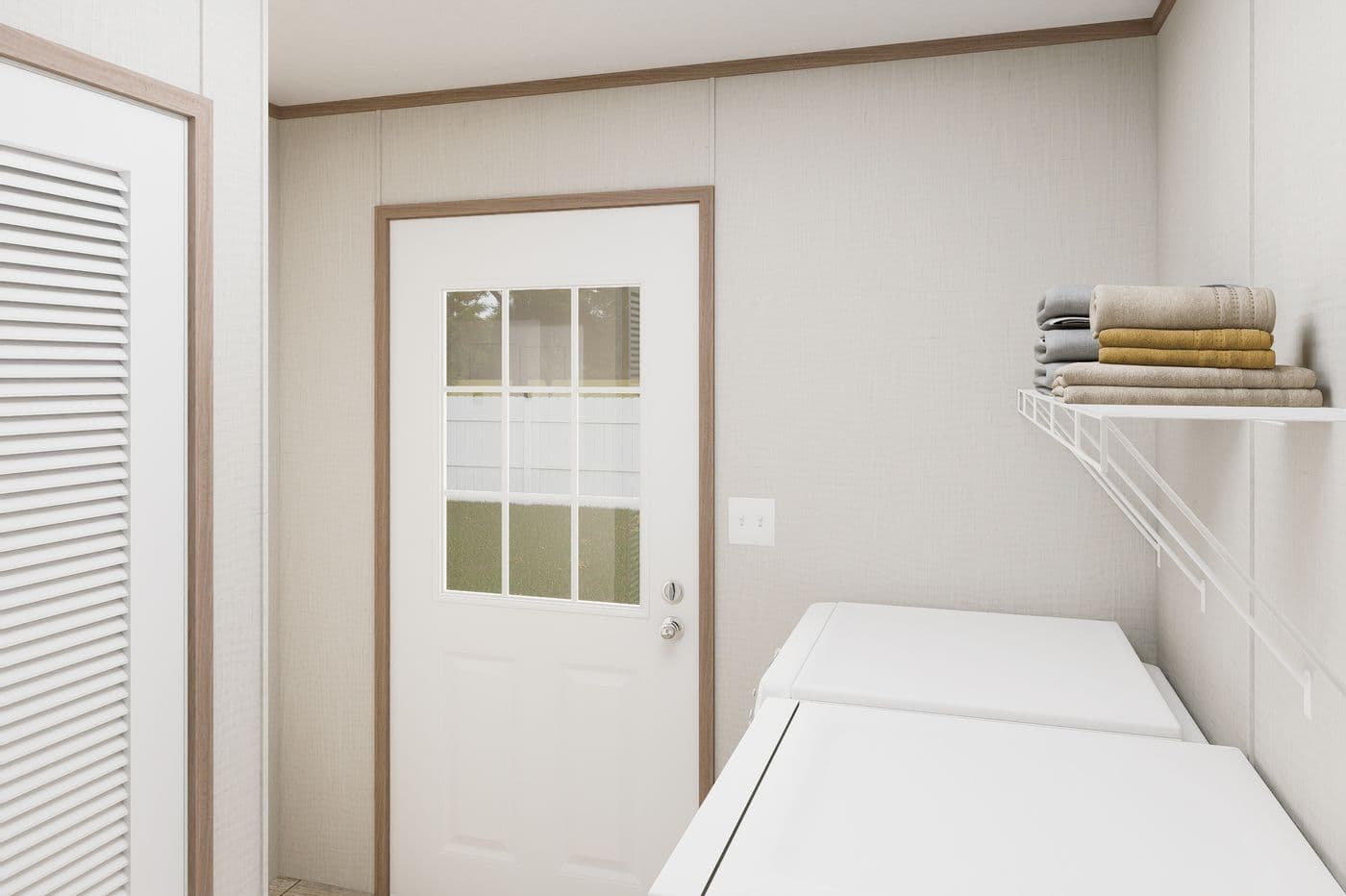 The ULTRA FLEX 76 Utility Room. This Manufactured Mobile Home features 4 bedrooms and 2 baths.