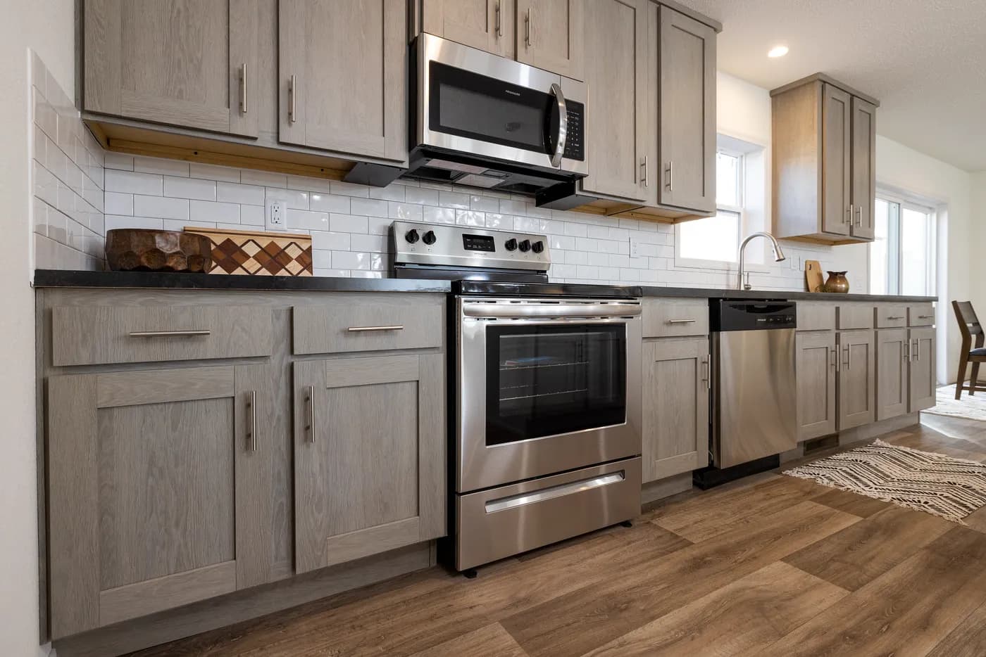 The ROOSEVELT Kitchen. This Manufactured Mobile Home features 3 bedrooms and 2 baths.