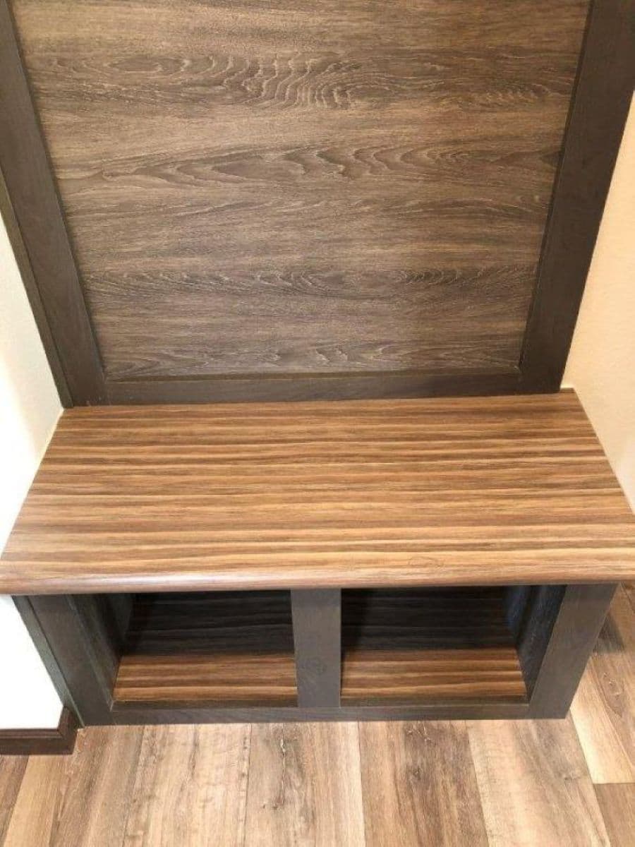The LEGEND 572-1 MOD Foyer. This Modular Home features 3 bedrooms and 2 baths.