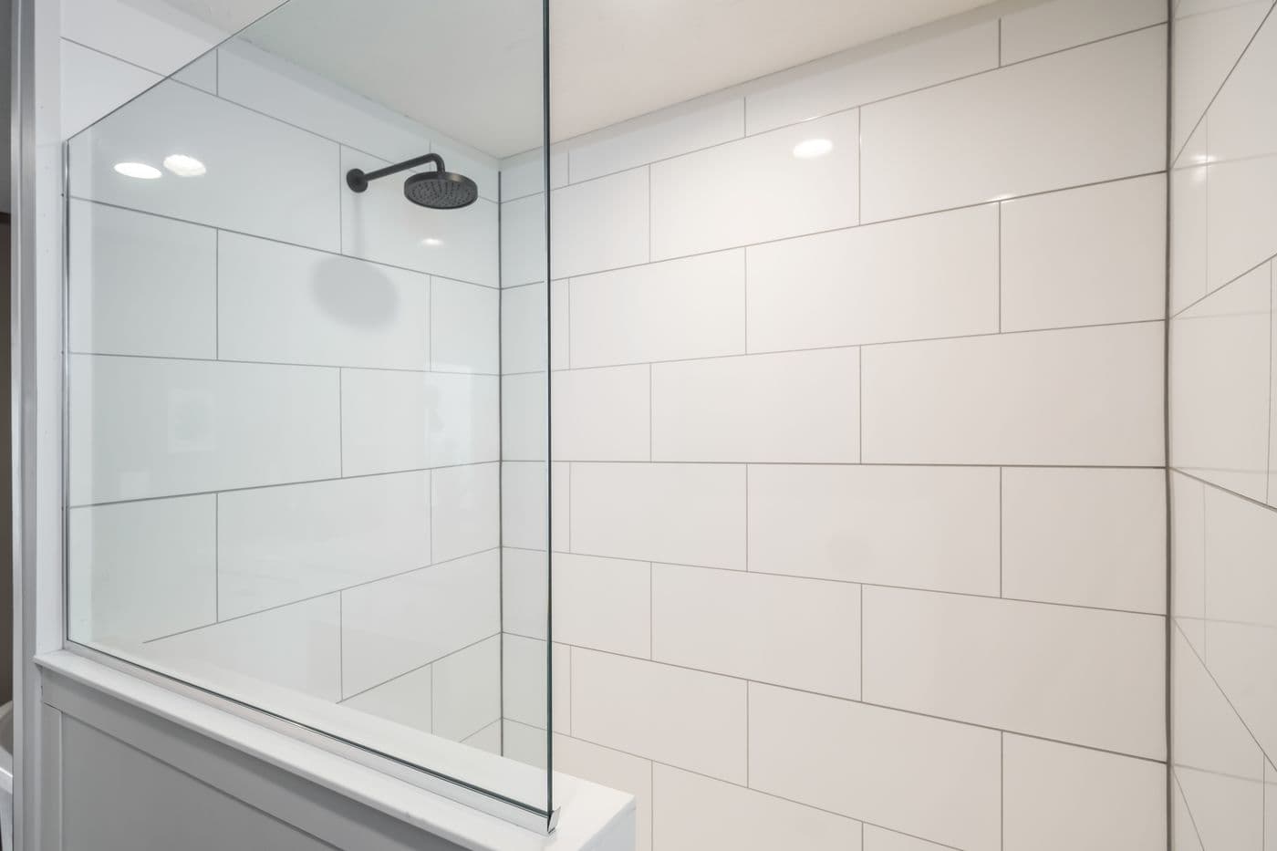 The FARMHOUSE BREEZE 72 Primary Bathroom. This Manufactured Mobile Home features 4 bedrooms and 2 baths.
