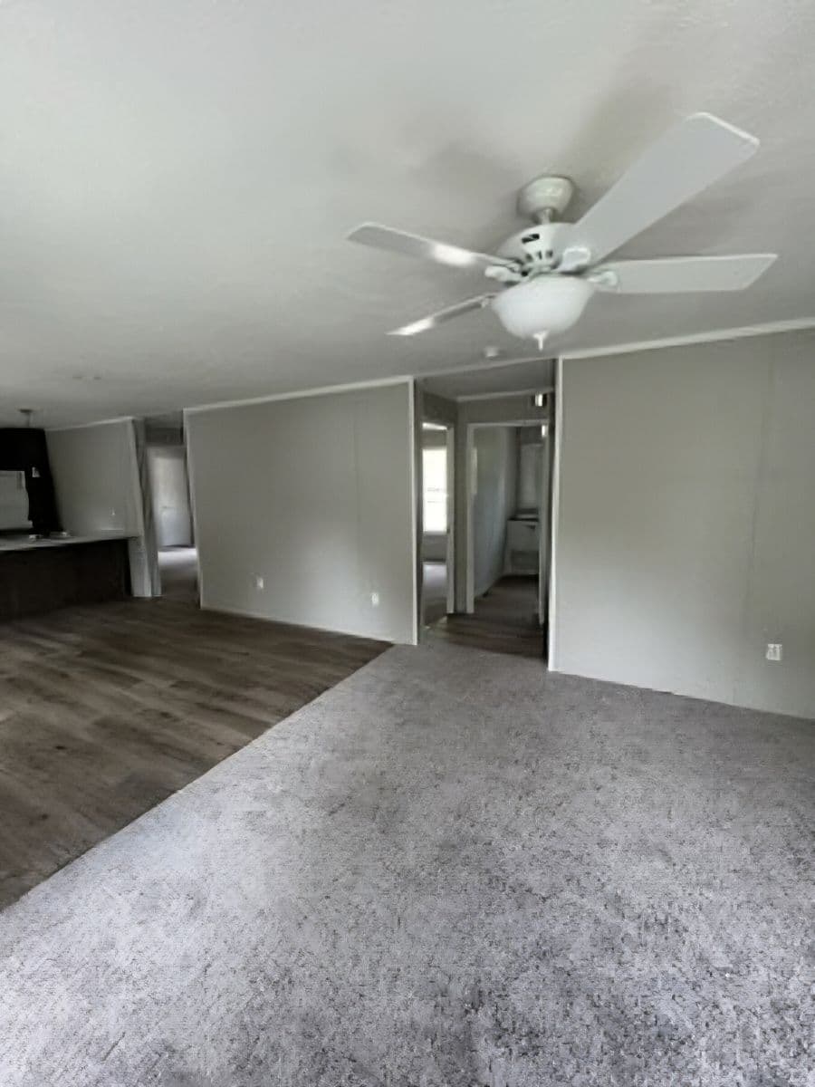 The JADE 40 Kitchen. This Manufactured Mobile Home features 2 bedrooms and 2 baths.