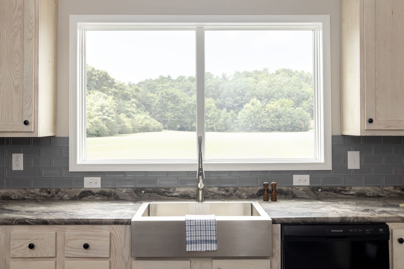 The THE ROGUE Kitchen. This Manufactured Mobile Home features 3 bedrooms and 2 baths.