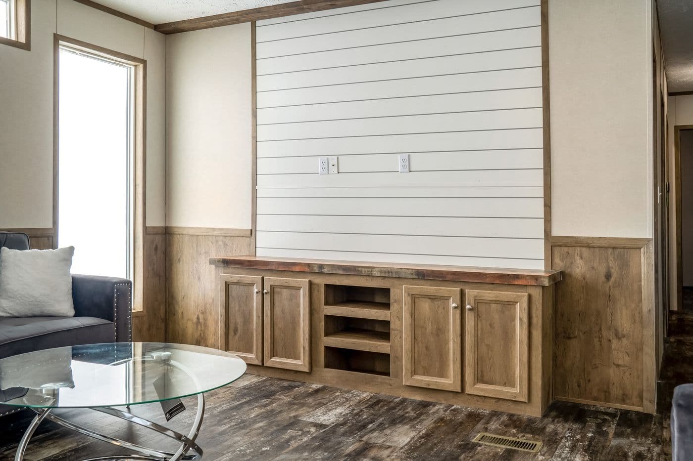 The ANNIVERSARY ENTERTAINER Exterior. This Manufactured Mobile Home features 3 bedrooms and 2 baths.