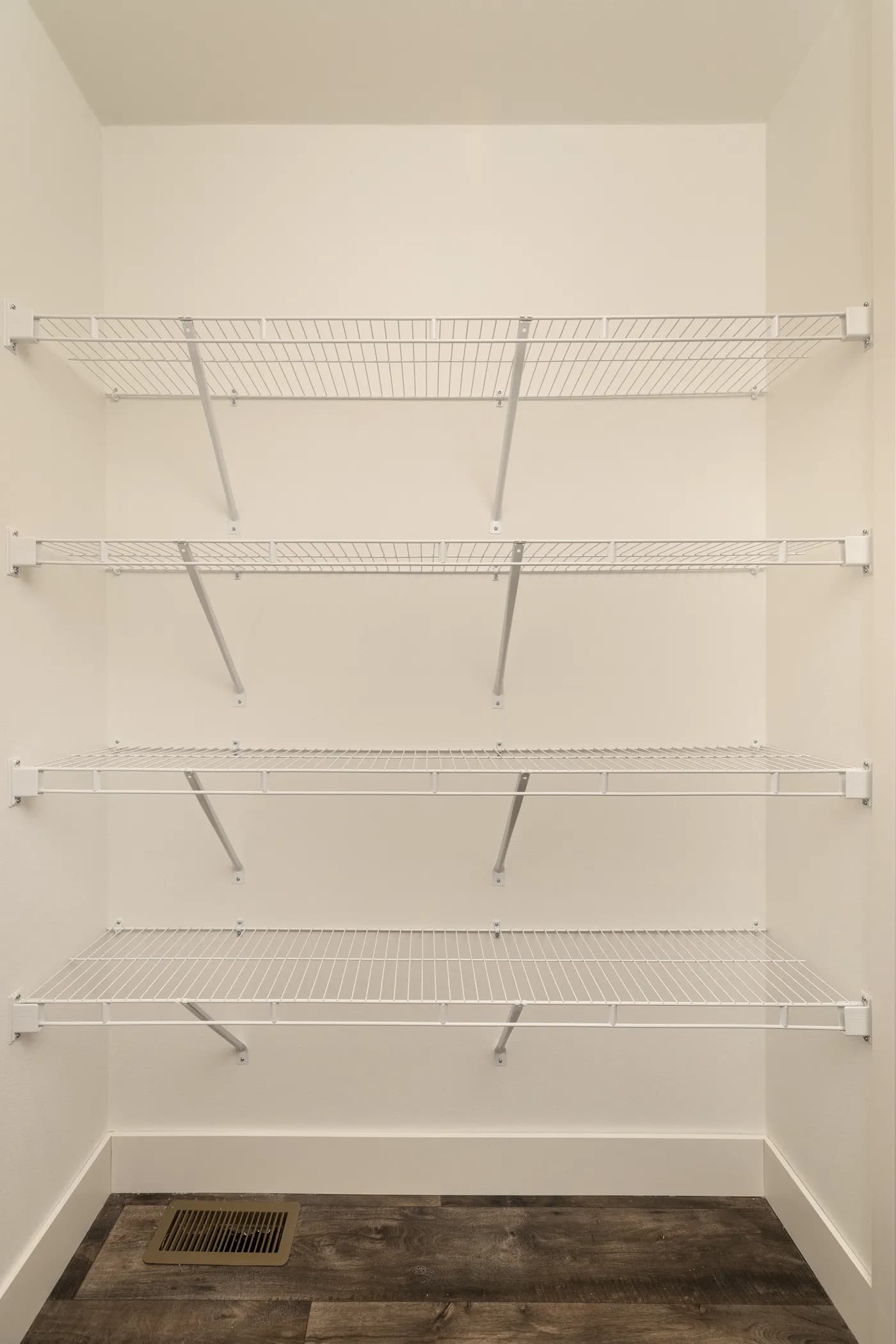 The RAMSEY 223 Storage. This Manufactured Mobile Home features 3 bedrooms and 2 baths.