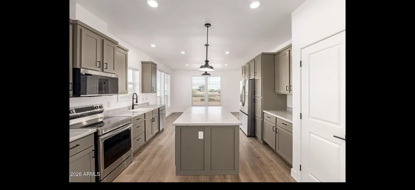 Tons of entertaining space