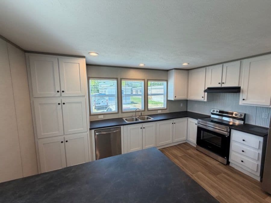 End Kitchen