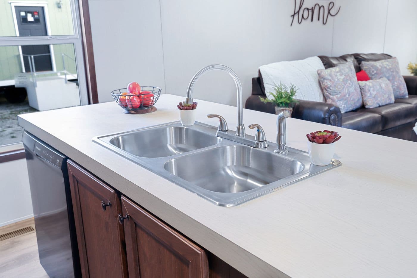 Kitchen sink