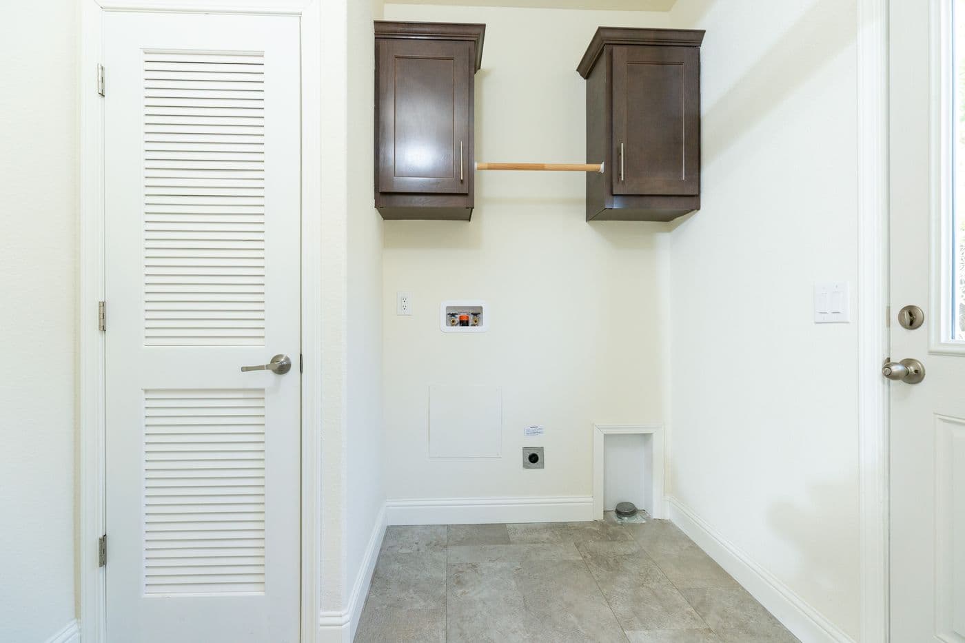 The FAIRPOINT 24564A Utility Room. This Manufactured Mobile Home features 4 bedrooms and 2 baths.