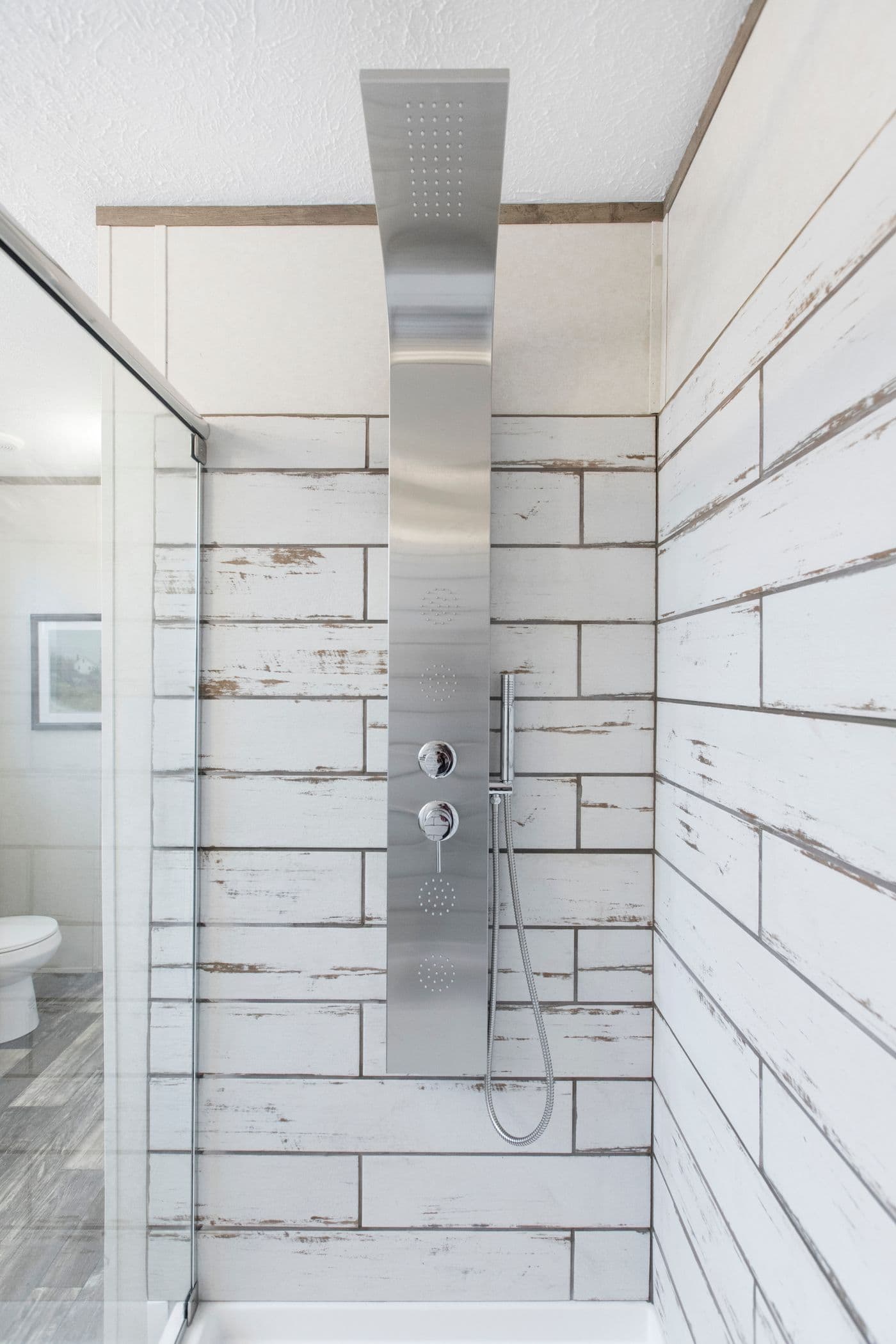 The THE SOUTHERN FARMHOUSE Primary Bathroom. This Manufactured Mobile Home features 3 bedrooms and 2 baths.
